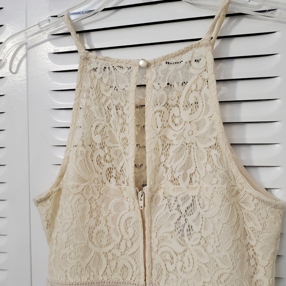 Pink floral lace dress, size 5 - Picture 4 of 5